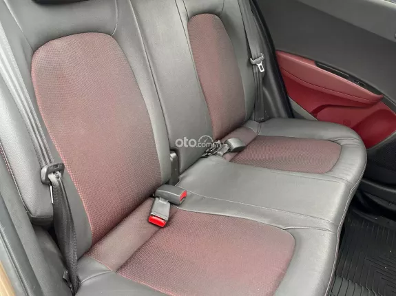 Hyundai Grand i10 Hatchback 1.2 AT 2021 - Đẹp zin toàn tập