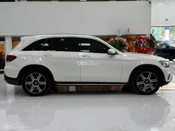 Mercedes-Benz GLC 200 4Matic 2020 - Giá 1499tr có bớt lộc
