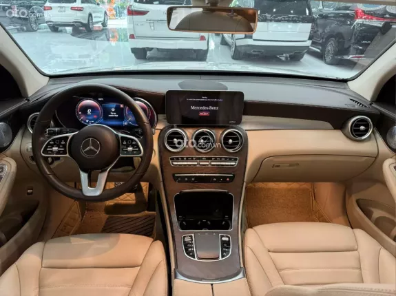 Mercedes-Benz GLC 200 4Matic 2020 - Giá 1499tr có bớt lộc