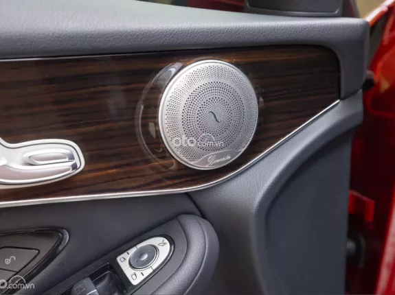 Mercedes-Benz GLC 200 4Matic 2021 - Giá 1ty 399 tr có bớt lộc