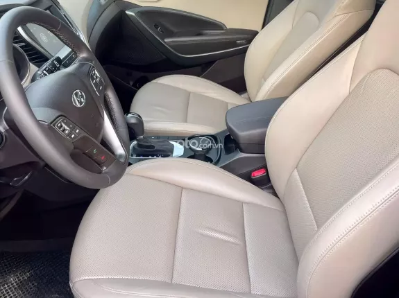 Hyundai Santa Fe 2.2L Dầu Cao cấp 2018 - Hai cầu - Siêu tiết kiệm nhiên liệu