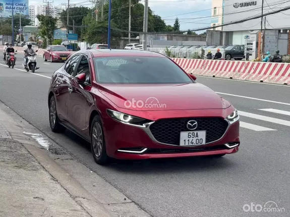 Mazda 3 Sedan 1.5L Premium 2022 - Máy xăng số tự động đi chuẩn 15 ngàn kilomet