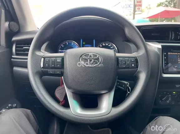 Toyota Fortuner 2.4 MT 4x2 2021 - Máy dầu số sàn một chủ đi chuẩn 5 ngàn kilomet