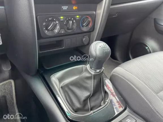 Toyota Fortuner 2.4 MT 4x2 2021 - Máy dầu số sàn một chủ đi chuẩn 5 ngàn kilomet