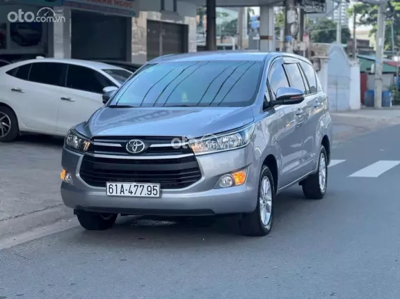 Toyota Innova 2.0E 2018 - Số sàn một chủ đi chuẩn 8 vạn kilomet