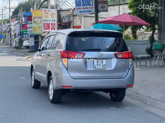 Toyota Innova 2.0E 2018 - Số sàn một chủ đi chuẩn 8 vạn kilomet