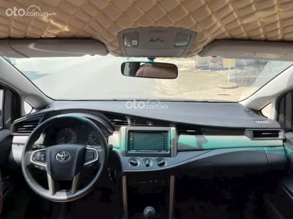 Toyota Innova 2.0E 2018 - Số sàn một chủ đi chuẩn 10 vạn kilomet