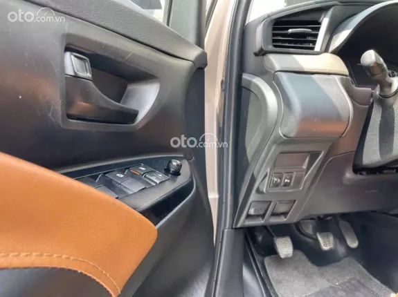 Toyota Innova 2.0E 2018 - Số sàn một chủ đi chuẩn 10 vạn kilomet