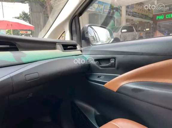 Toyota Innova 2.0E 2018 - Số sàn một chủ đi chuẩn 10 vạn kilomet