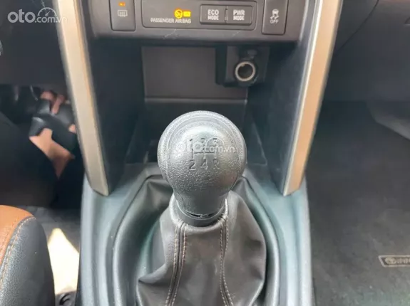 Toyota Innova 2.0E 2018 - Số sàn một chủ đi chuẩn 10 vạn kilomet