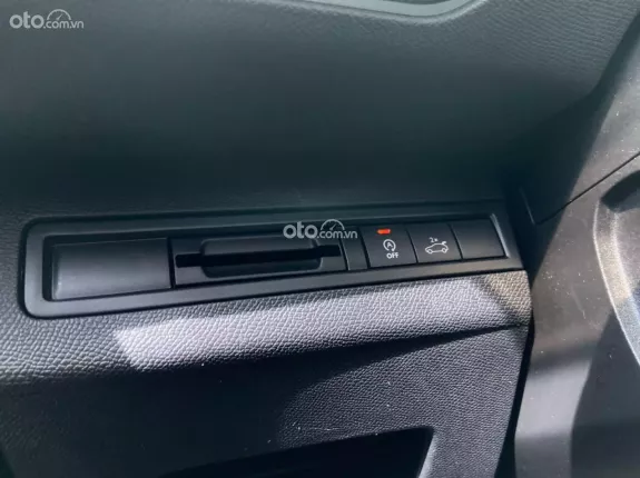 Peugeot 5008 Allure 2018 - Bảo dưỡng 5000 km thay nhớt một lần miễn phí