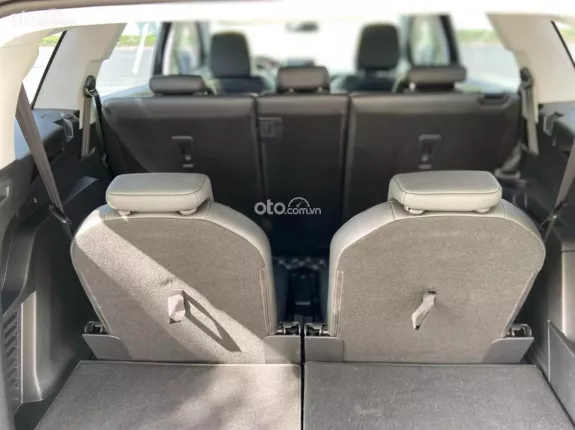 Peugeot 5008 Allure 2018 - Bảo dưỡng 5000 km thay nhớt một lần miễn phí