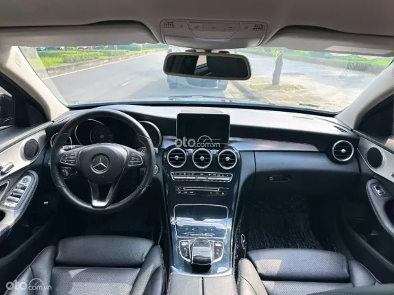 Mercedes-Benz C200 2.0 AT 2015 - Đẹp Mê Mẩn