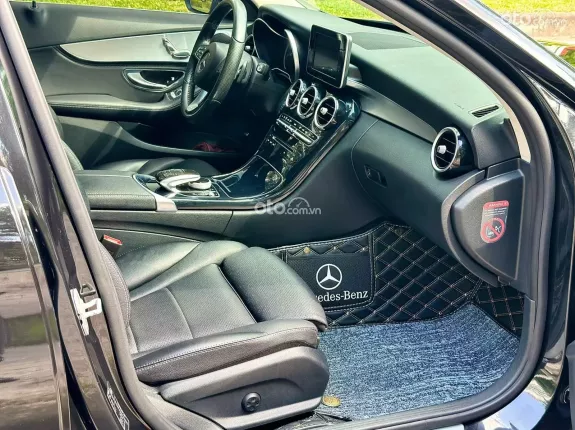 Mercedes-Benz C200 2.0 AT 2015 - Đẹp Mê Mẩn