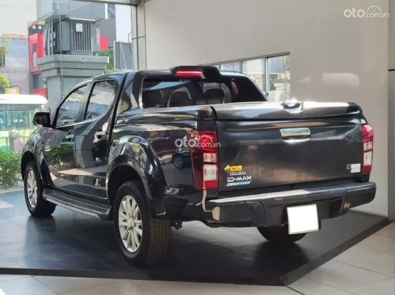 Isuzu D-Max LS 4x2 AT 2019 - Màu đen Xe chất bảo dưỡng đầy đủ bao sang tên