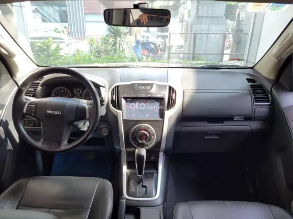 Isuzu D-Max LS 4x2 AT 2019 - Màu đen Xe chất bảo dưỡng đầy đủ bao sang tên