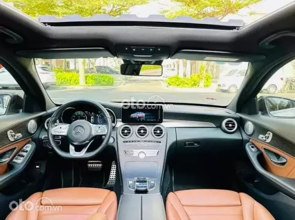Mercedes-Benz C300 AMG 2019 - Siêu lướt