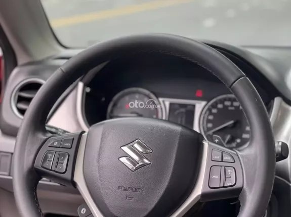Suzuki Vitara 1.6 AT 2017 - Nhập Khẩu Châu Âu - Xe Chuẩn Gia đình
