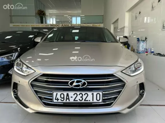 Hyundai Elantra   2.0 AT 2018 - Xe lướt