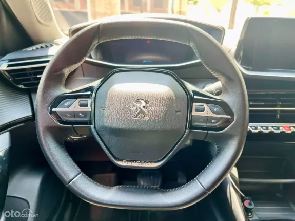 Peugeot 2008 GT Line 2022 - 680 TR