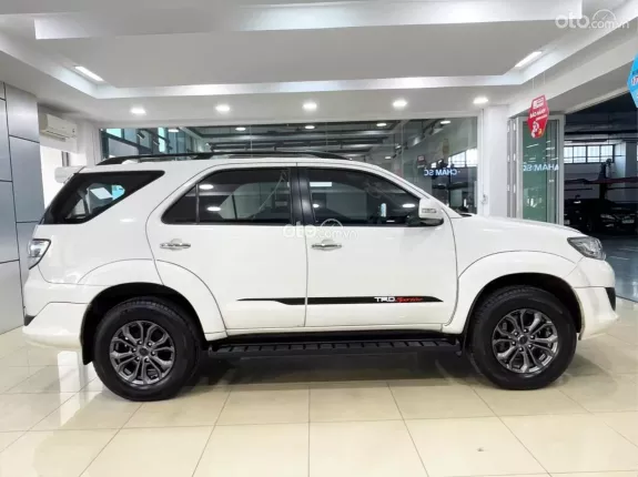 Toyota Fortuner 2.7V TRD 4x2 2014 - Xe kiểm tra 176 hạng mục theo tiêu chuẩn của Toyota, full lịch sử hãng