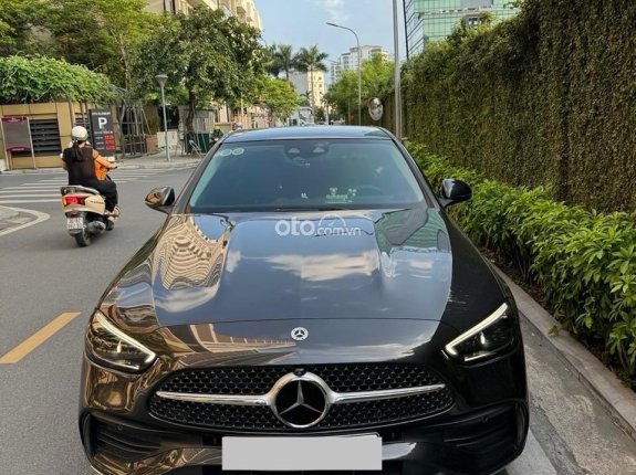 Mercedes-Benz C300 AMG 2022 - Việt Nam duy nhất 1 chiếc C300 sx2022, đăng ký tháng 3/2024 chạy 1 nghìn km không khác gì mới