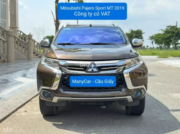 Mitsubishi Pajero Sport D 4x2 MT 2019 - Máy dầu số sàn đi ít