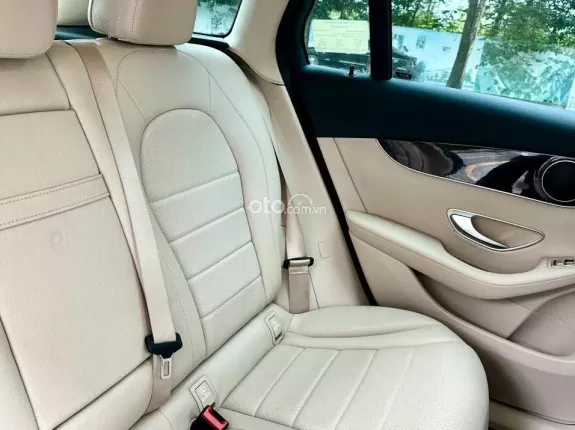 Mercedes-Benz GLC 200 2022 - Xe đẹp, 1 chủ từ mới, full lịch sử hãng, đăng ký lần đầu 2023