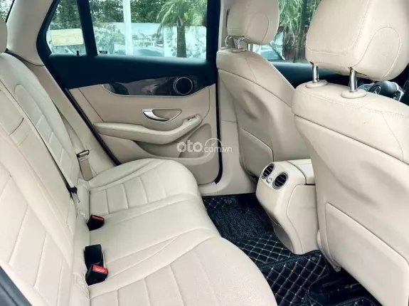 Mercedes-Benz GLC 200 2022 - Xe đẹp, 1 chủ từ mới, full lịch sử hãng, đăng ký lần đầu 2023