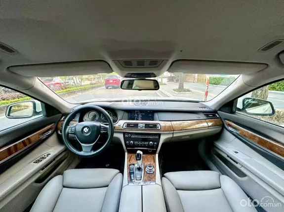 BMW 740i 2009 - Xe giá tốt, 1 chủ từ mới, cực đẹp