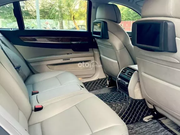 BMW 740i 2009 - Xe giá tốt, 1 chủ từ mới, cực đẹp
