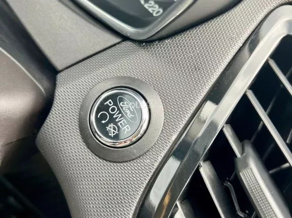 Ford Fiesta 1.5AT Titanium 2016 - Bao quay đầu 1 năm 10% theo giá thị trường