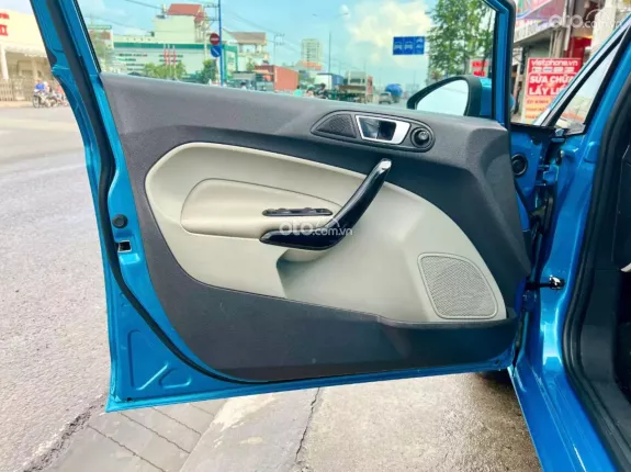 Ford Fiesta 1.5AT Titanium 2016 - Bao quay đầu 1 năm 10% theo giá thị trường