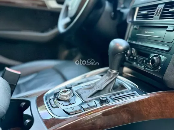 Audi Q5 2.0T 2011 - Xe đẹp, trang bị nội thất đẹp zin, hỗ trợ trả góp lãi suất ưu đãi