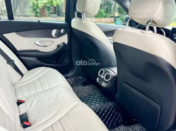 Mercedes-Benz C250 AMG 2015 - Giao ngay giá tốt, xe đẹp, chủ đi giữ gìn