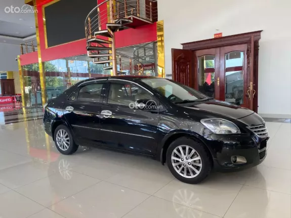 Toyota Vios 1.5E MT 2013 - Sedan 5 chỗ giá rẻ, máy số ngon, thân vỏ chắc chắn