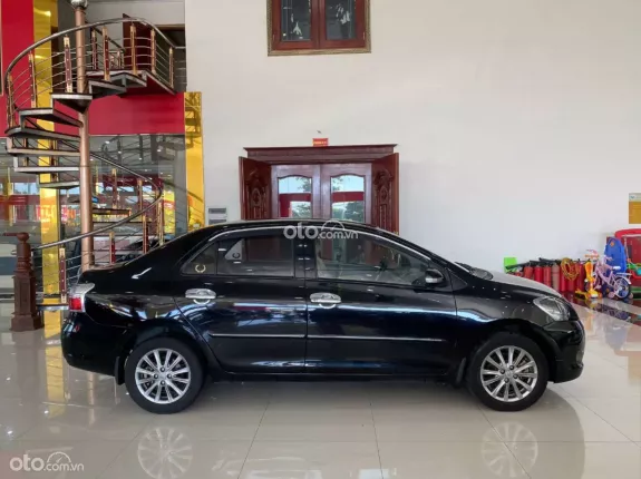 Toyota Vios 1.5E MT 2013 - Sedan 5 chỗ giá rẻ, máy số ngon, thân vỏ chắc chắn