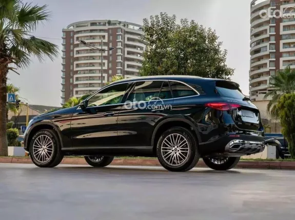 Mercedes-Benz GLC 200 2025 - GIAO NGAY TRỪ THẲNG 190 TRIỆU - TẶNG QUÀ MERCEDES 100 TRIỆU - BANK 90%
