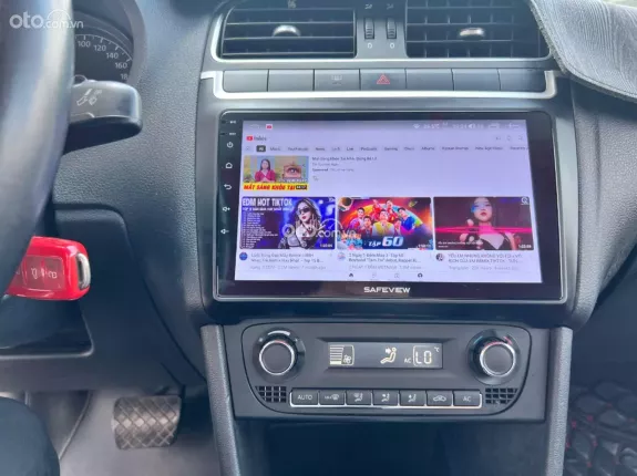 Volkswagen Polo 1.6 Sedan 2015 - Xe Đức đầm chắc