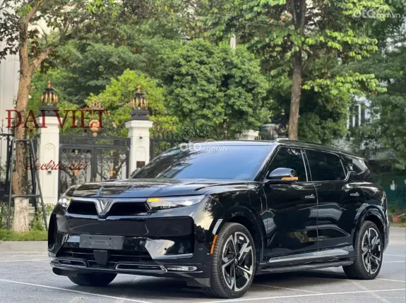 VinFast VF9 Plus 2023 - Quí khách hàng chỉ cần bỏ khoảng 500tr là có thể sở hữu em nó