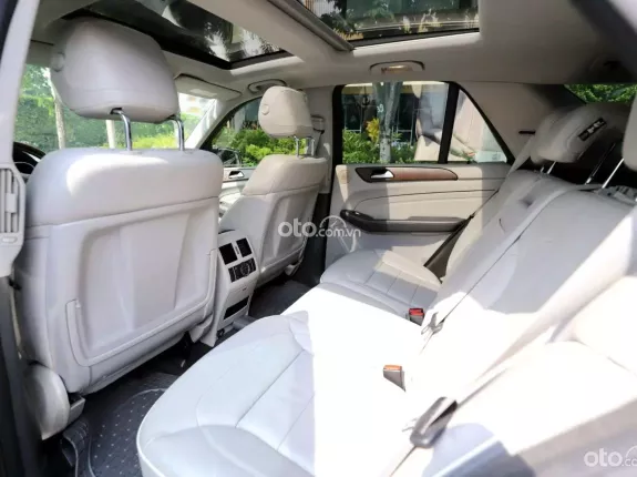 Mercedes-Benz ML 350 2012 - Nhập khẩu nguyên chiếc