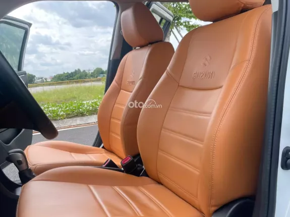 Suzuki Swift 1.4 AT 2016 - Nhiều đồ chơi thể thao