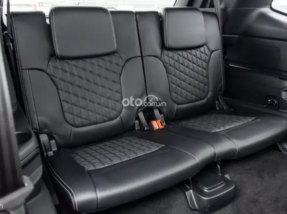 Ford Everest Ambiente 2.0 AT 4x2 2024 - Giảm 100% thuế Trước Bạ + Tặng phụ kiện Bảo hiểm chính hãng