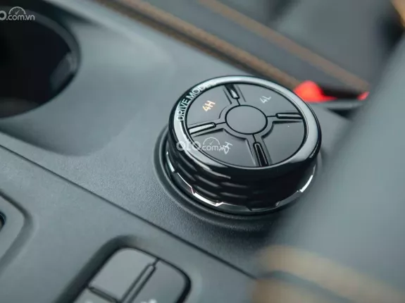 Ford Ranger Wildtrak 2.0l bi-turbo 4x4 10 AT 2024 - Giảm 50% thuế trước bạ + Khuyến mại giảm giá + Tặng phụ kiện Bảo hiểm chính hãng