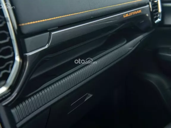 Ford Ranger Wildtrak 2.0l bi-turbo 4x4 10 AT 2024 - Giảm 50% thuế trước bạ + Khuyến mại giảm giá + Tặng phụ kiện Bảo hiểm chính hãng