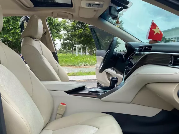 Toyota Camry 2.5Q 2021 - Sang Trọng Lịch Lãm