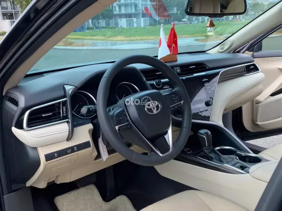Toyota Camry 2.5Q 2021 - Sang Trọng Lịch Lãm