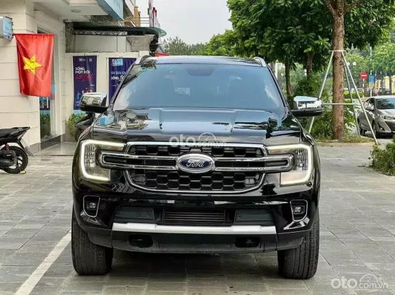 Ford Everest Titanium 2.0 AT 4x2 2024 - Khuyến mại giảm giá + Tặng phụ kiện Bảo hiểm chính hãng
