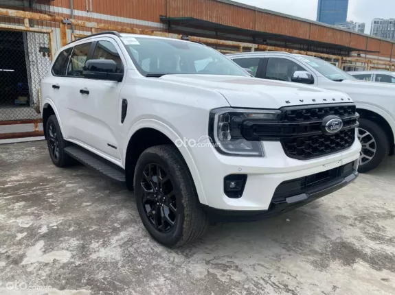 Ford Everest Sport 2.0 AT 4x2 2024 - Khuyến mại giảm giá + Tặng phụ kiện Bảo hiểm chính hãng