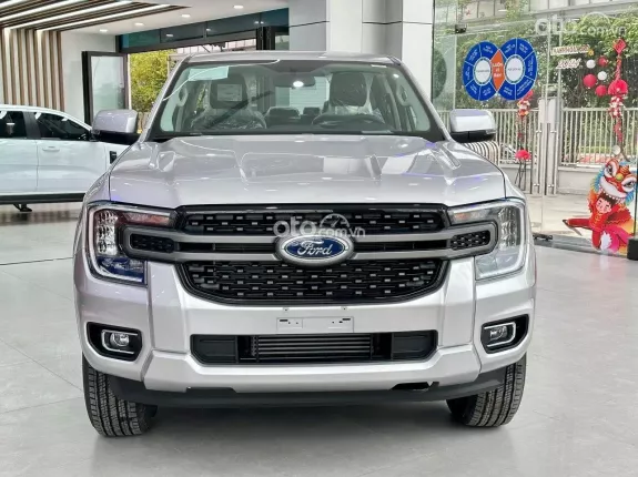 Ford Ranger XLS 2.0L 4x4 AT 2024 - Giảm 50% thuế trước bạ + Khuyến mại giảm giá + Tặng phụ kiện Bảo hiểm chính hãng